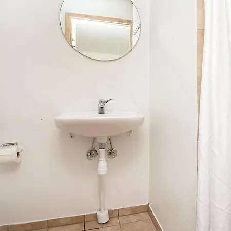 With Sauna, Whirlpool- Type1